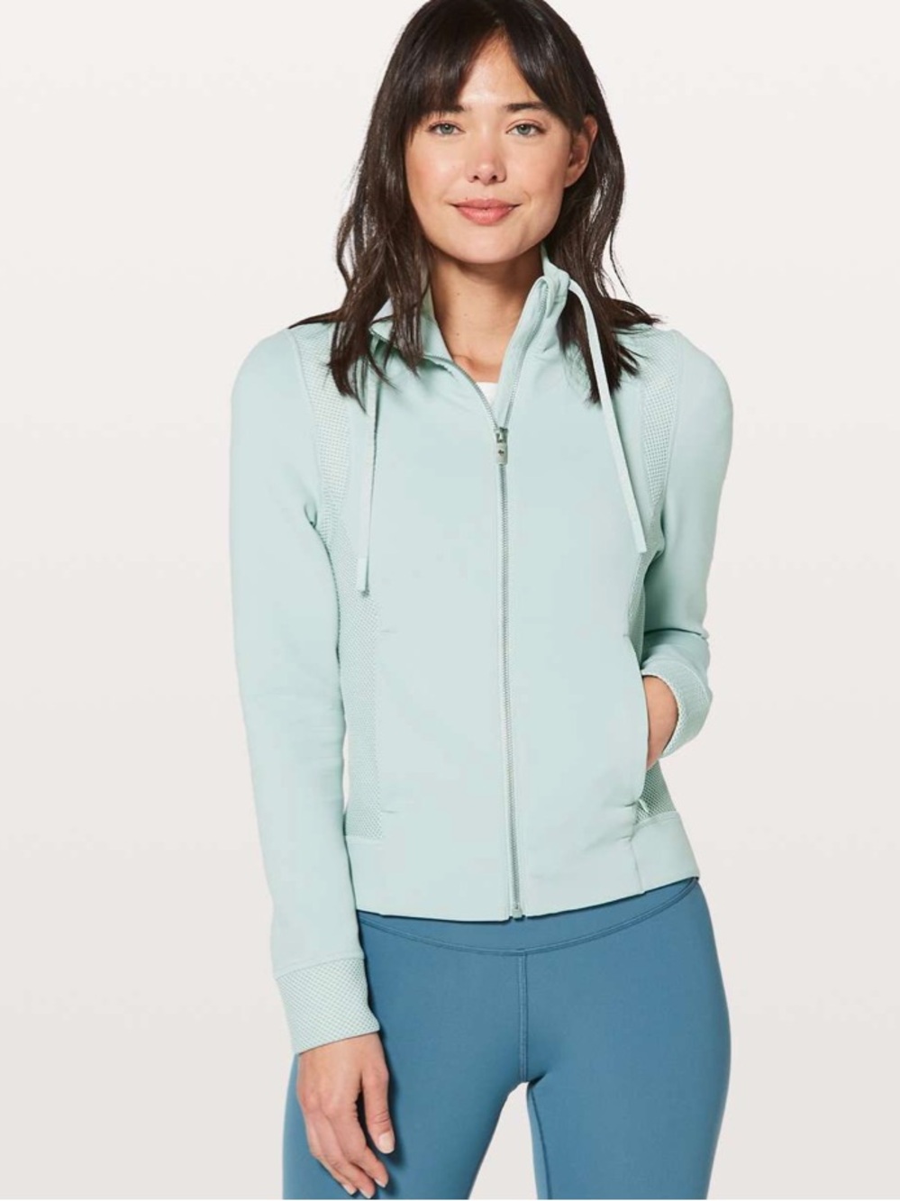 Lululemon Hot Mesh Jacket
Storm Blue size 8